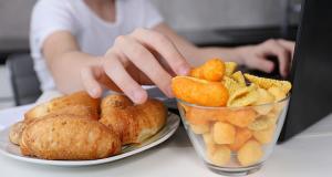 Factori de risc pentru excesul in greutate si obezitatea la copii